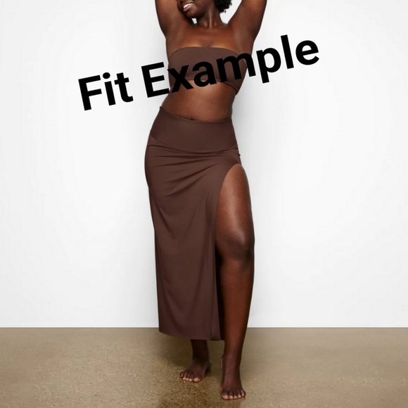 SKIMS Shaping Swim Long Skirt Medium - Picture 4 of 4